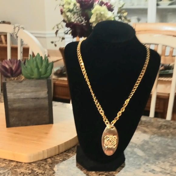 Loewe    Gold Zipper Pull Necklace with Unbranded Chain. 18" - Picture 6 of 6